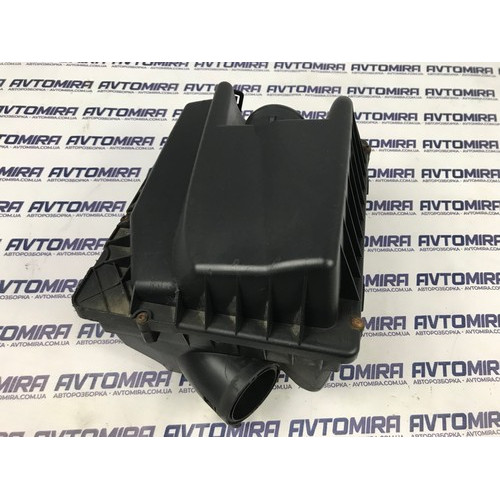 Корпус повітряного фільтра Opel Zafira B 1.6 16V 2005-2011 13273413